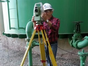 Total Station (survey instrument) with integrates an electronic theodolite. running software Cadworx 3D